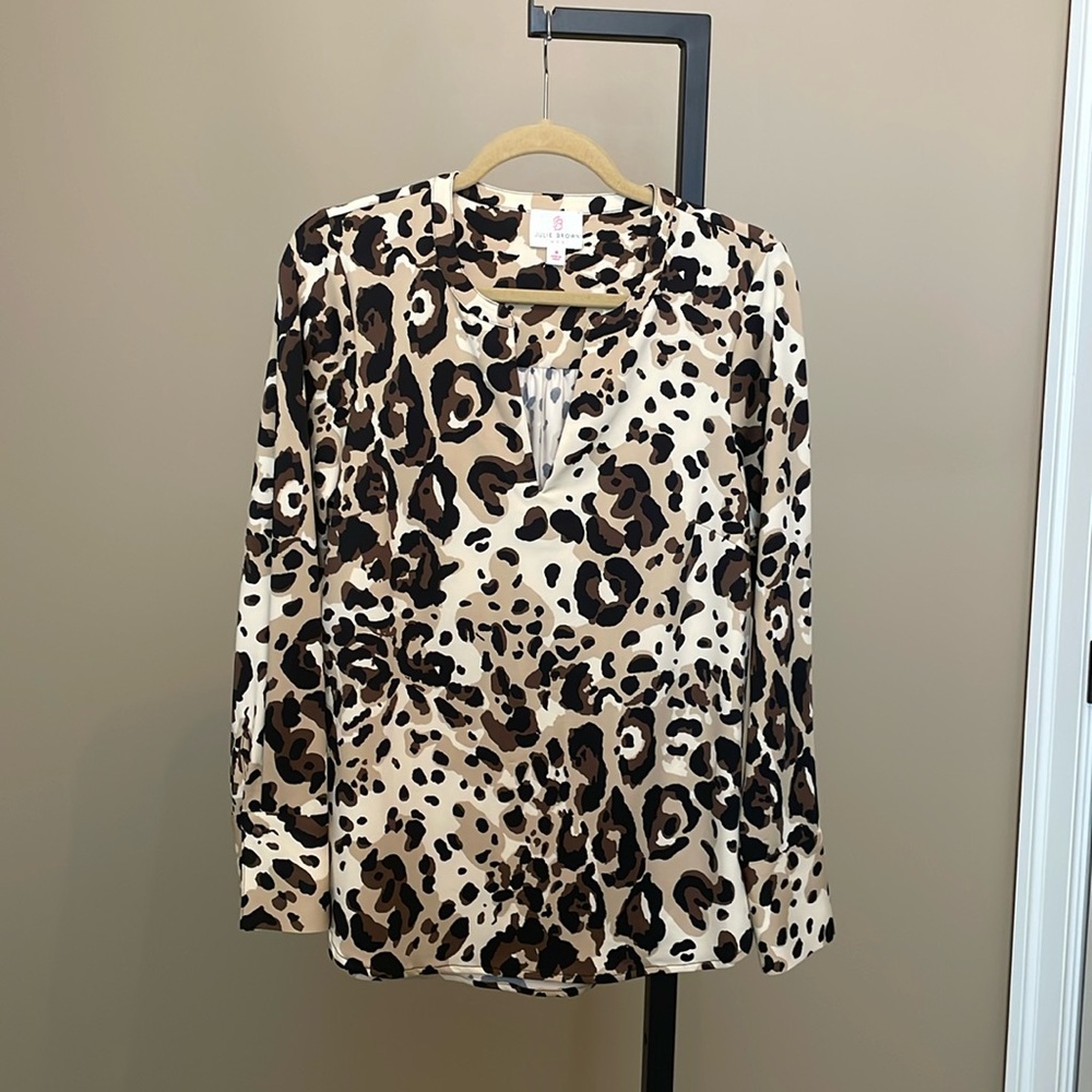 Pre Owned Julie Brown Tunic.  Size Med